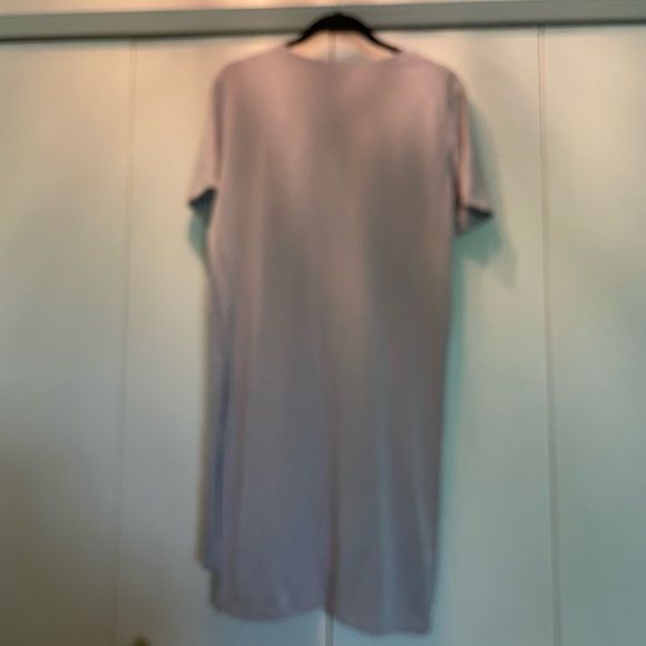 T-shirt dress - Picture 2 of 4